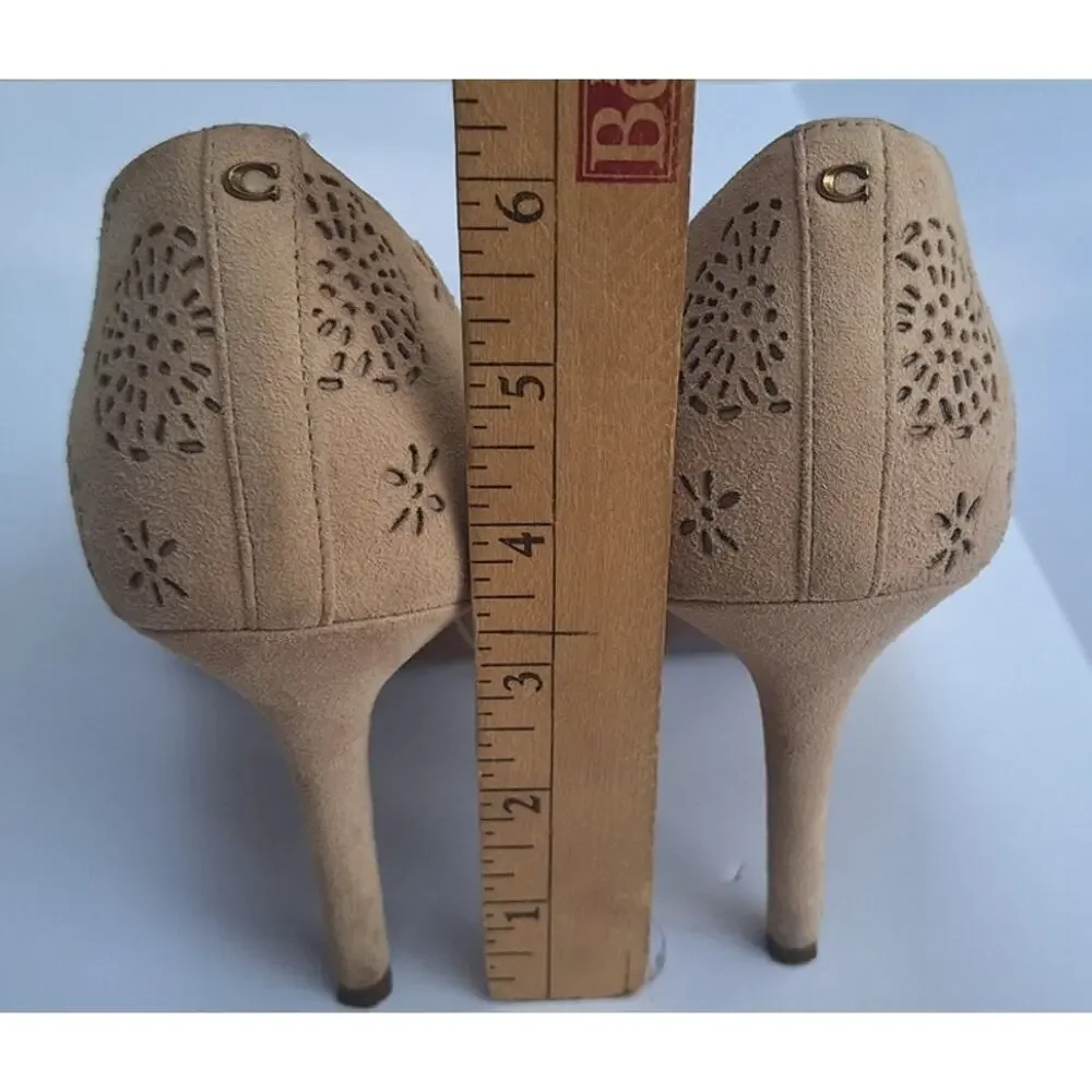 Coach Waverly Suede Leather Pumps High Heels Shoes Cutout Flowers Beige Size 8.5